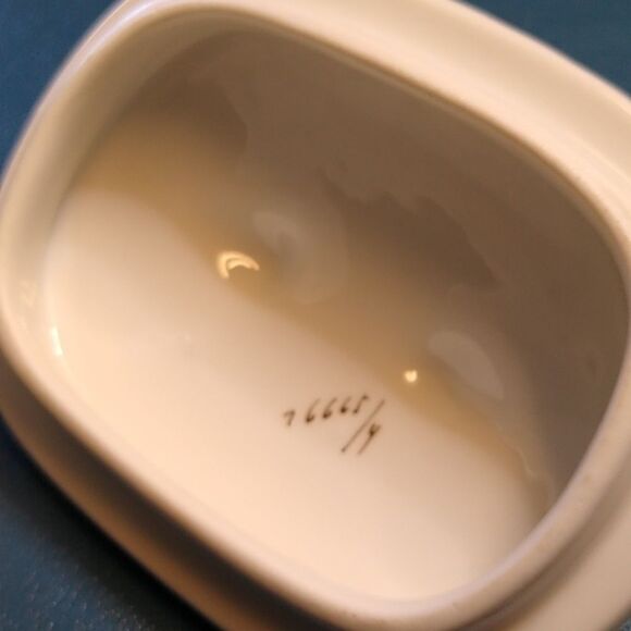 Vintage TK Thuny Sugar Bowl with Lid Floral with Gold Trim Lavender Cottagecore - Picture 4 of 9